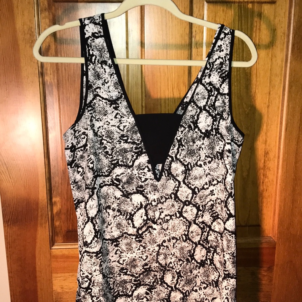 Perfect going-out top for this summer!
